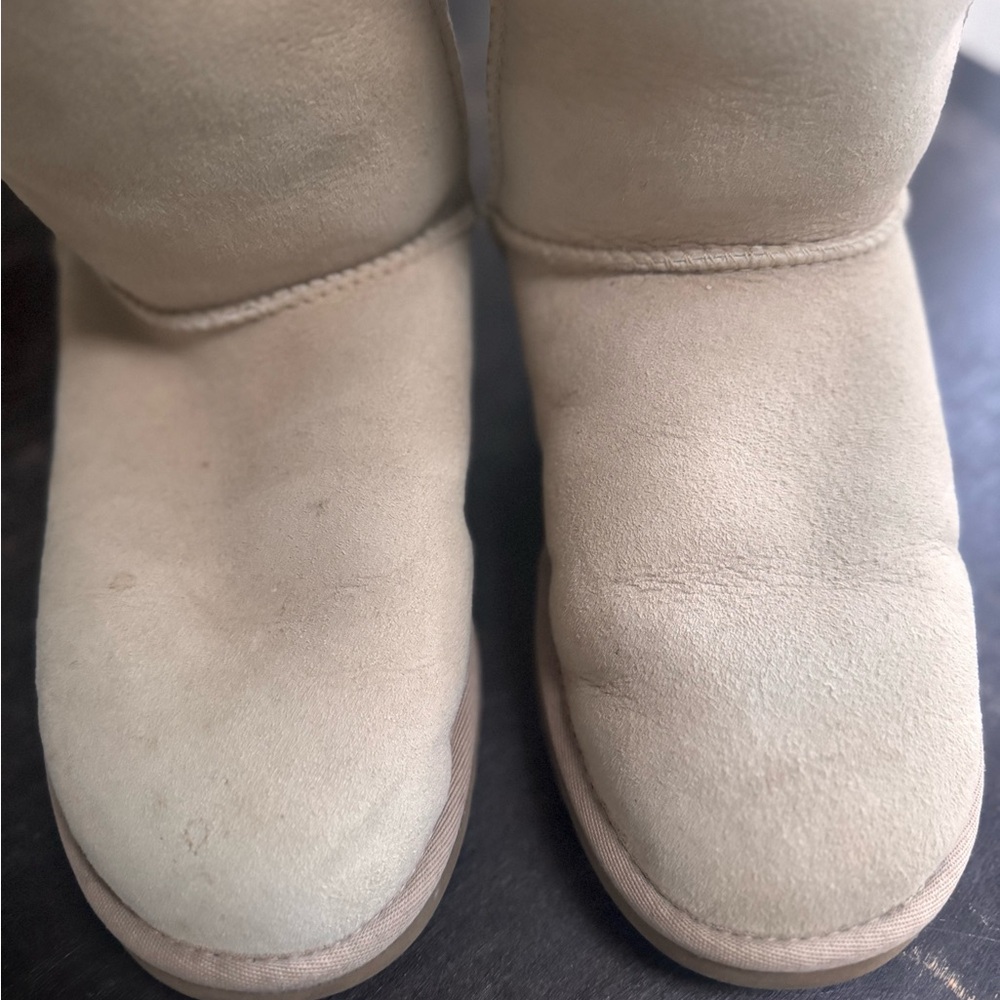 Women’s UGG boota
